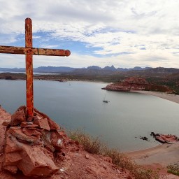 The Sea Cliffs and Crosses in the Sea of Cortez